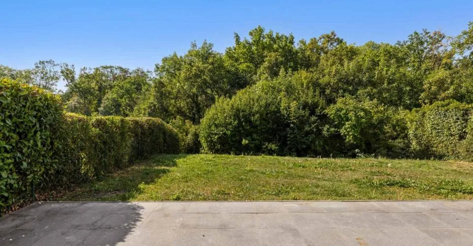 Nyon Superbe duplex de 167 m² PPE avec jardin privatif – photo 2 sur 13