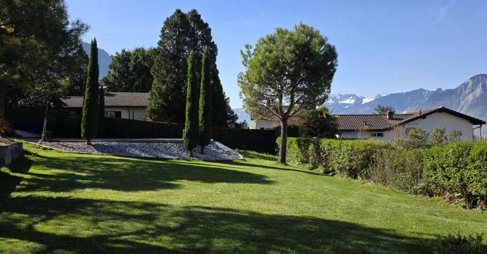 La Villa Riviera