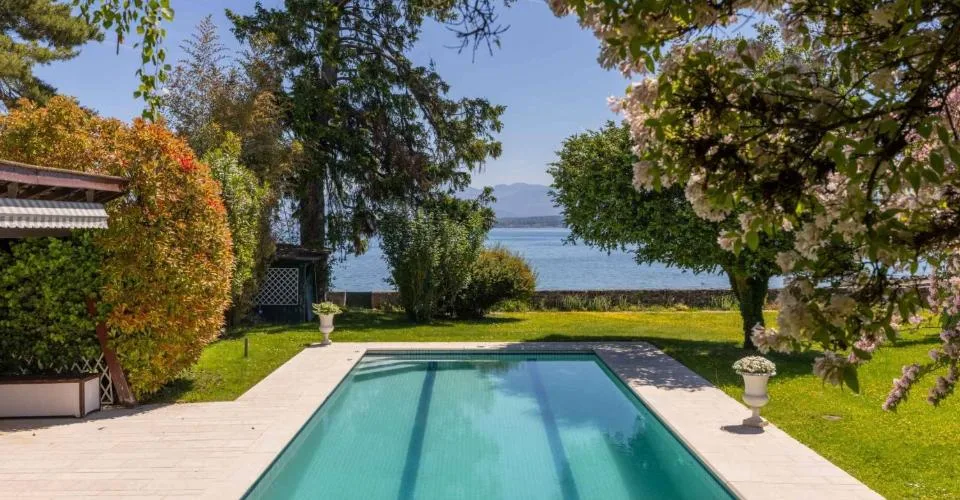 Domaine d'exception au bord du lac – Port privé & vue panoramique – foto 2 di 12