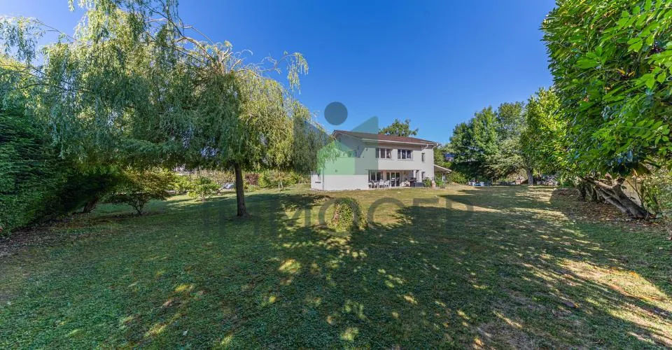 Belle villa individuelle de 300m2 habitables