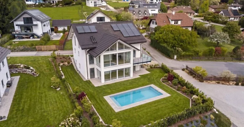 Villa contemporaine neuve d'exception comprenant deux appartements indépendants – Foto 9 von 13