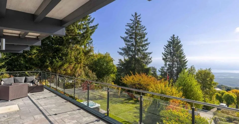 Villa contemporaine à Arzier – Vue panoramique & performance énergétique – foto 2 di 4