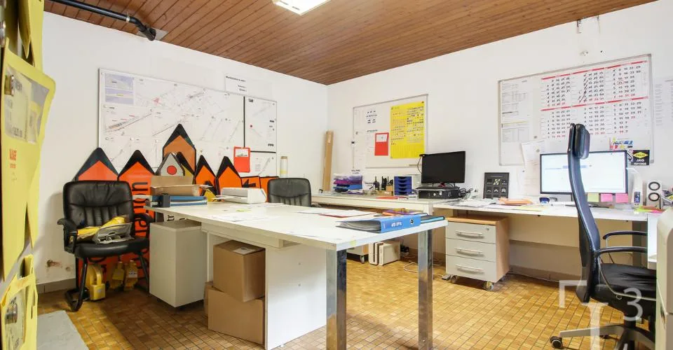 Immeuble mixte avec local commercial et appartements