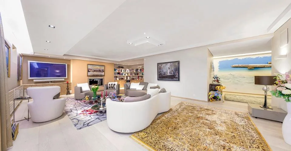 Appartement d'exception dans un cadre verdoyant en bordure du Golf de Lausanne