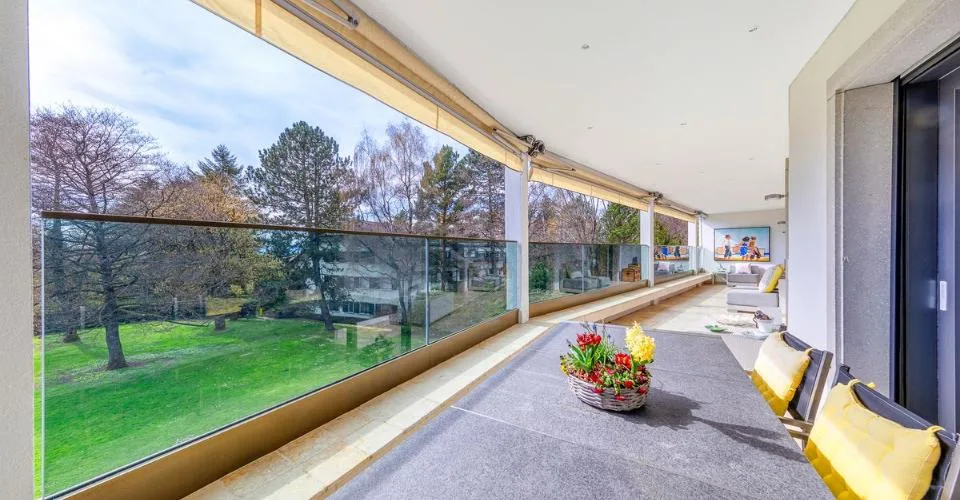 Appartement d'exception dans un cadre verdoyant en bordure du Golf de Lausanne