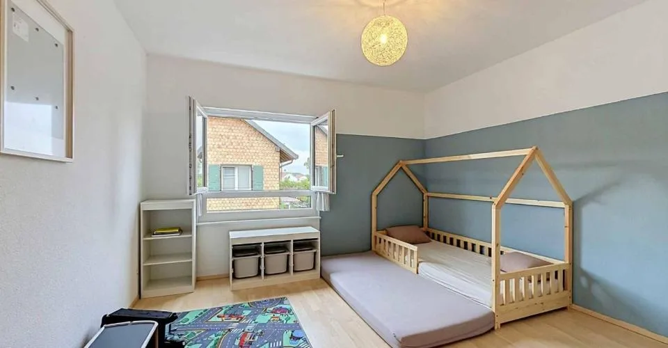 Appartement de 4.5 pièces au centre du village de Gimel – Foto 9 von 12