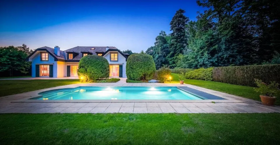 Magnifique propriété familiale avec piscine et vaste parcelle – foto 2 di 13