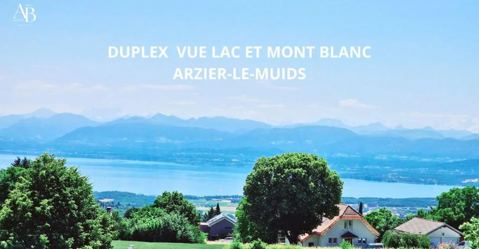 En exclusivité, Duplex vue lac et Mont-Blanc, centre Village à Arzier