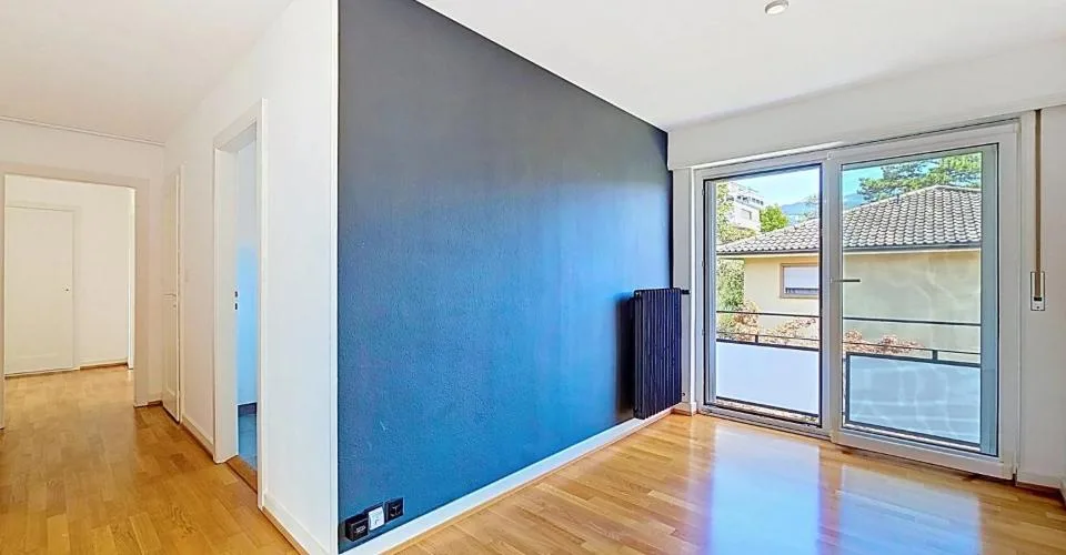 Wunderschöne 5-Zimmer-Wohnung im obersten Stock eines kleinen Eigentums