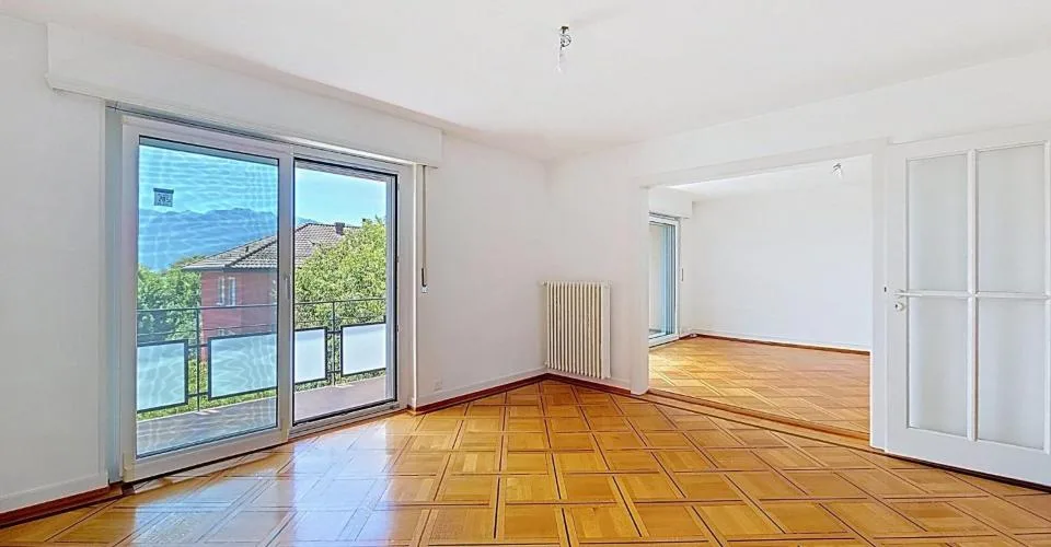 Wunderschöne 5-Zimmer-Wohnung im obersten Stock eines kleinen Eigentums