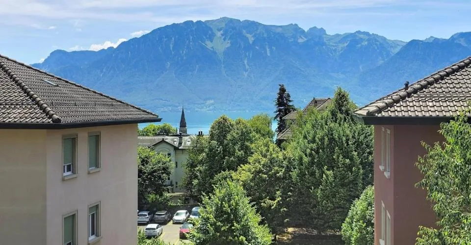 Wunderschöne 5-Zimmer-Wohnung im obersten Stock eines kleinen Eigentums