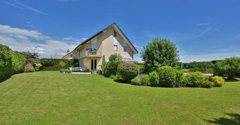Bogis-Bossey | Villa jumelle au calme en Terre Sainte