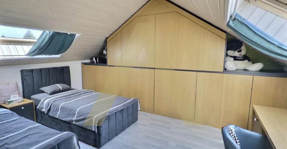 Une propriété, trois logements, de multiples possibilités – Foto 8 von 13