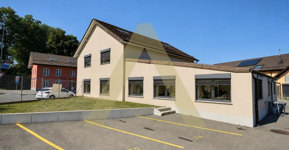 Une propriété, trois logements, de multiples possibilités – Foto 12 von 13