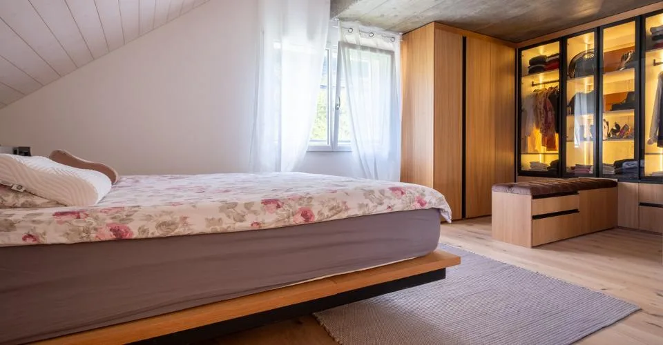 Attique d exception 5.5 pièces de 172 m2 + 50 m2 habitables en comble – Foto 3 von 13