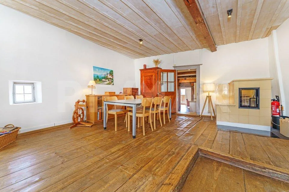 267 m2 utile au centre de Moudon – Foto 6 von 13