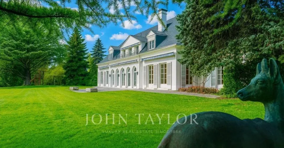 EN EXCLUSIVITÉ ? Demeure de maître exceptionnelle à 20 minutes de Genè – Foto 2 von 13
