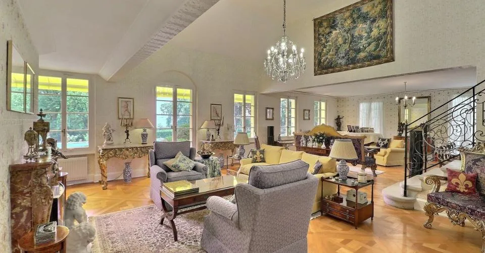 MAGNIFIQUE MAISON INDIVIDUELLE AVEC UN GRAND TERRAIN ET UNE BELLE VUE AU SUD DE LAUSANNE – Foto 3 von 13