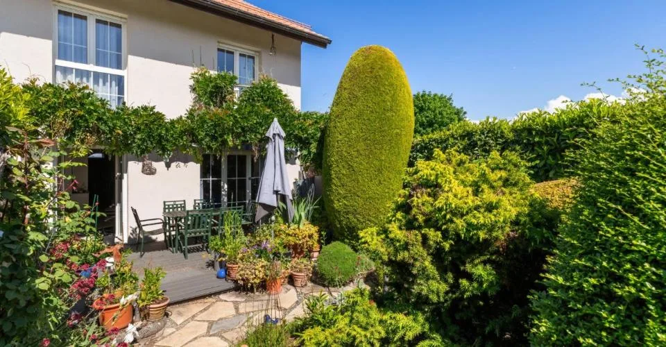 Villa contigüe à Vich, votre havre de paix