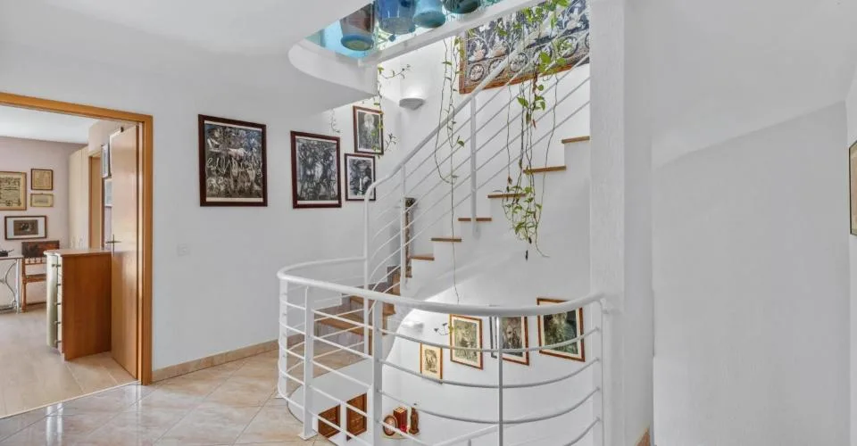 Villa contigüe à Vich, votre havre de paix