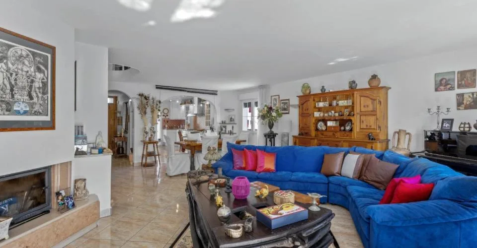 Villa contigüe à Vich, votre havre de paix