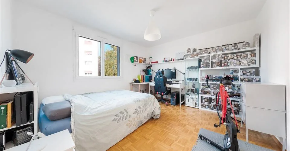 Appartement de 4,5p proche des commodités - Vendu loué