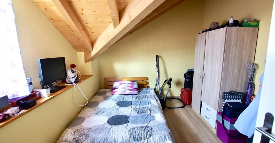 Immeuble de rendement, rénové en 2016 de 6 appartements + 1 commerce à Mézières VD