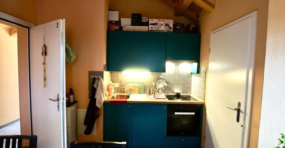 Immeuble de rendement, rénové en 2016 de 6 appartements + 1 commerce à Mézières VD