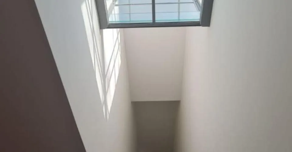 Villa de 2 logements entiérement rénovée, revenu locatif pour logement du rez