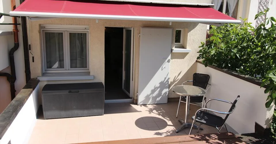 Au coeur du bourg historique, 3 appartements et 1 garage-box