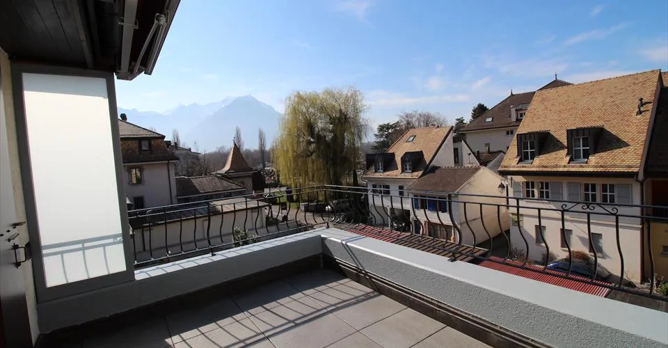 Au coeur du bourg historique, 3 appartements et 1 garage-box