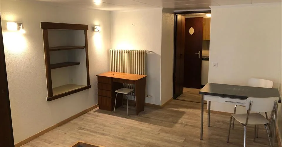 Au coeur du bourg historique, 3 appartements et 1 garage-box