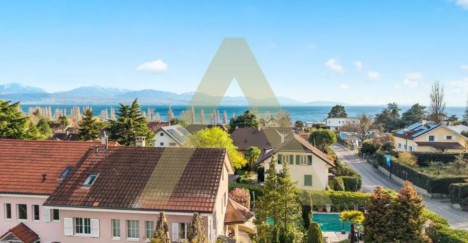 Une villa aux volumes exceptionnels, à deux pas de la plage – Foto 11 von 13