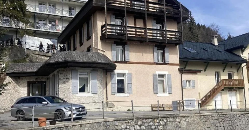 Maison de 6 logements à Leysin