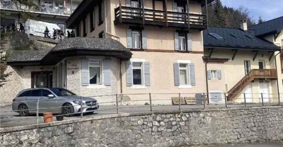 Maison de 6 logements à Leysin