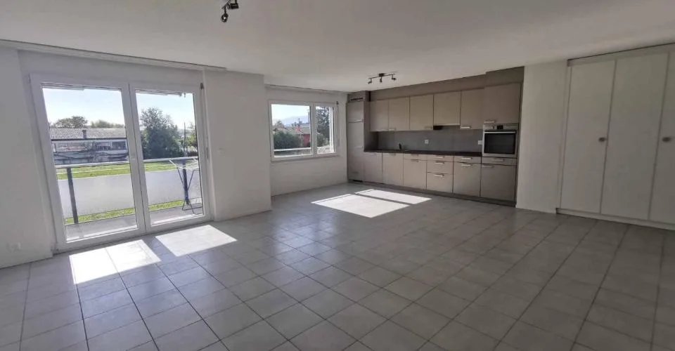 Superbe appartement de 3.5 pièces avec balcon, à côté de la gare CFF, vendu loué
