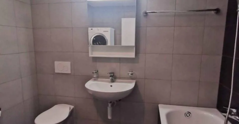 Superbe appartement de 3.5 pièces avec balcon, à côté de la gare CFF, vendu loué