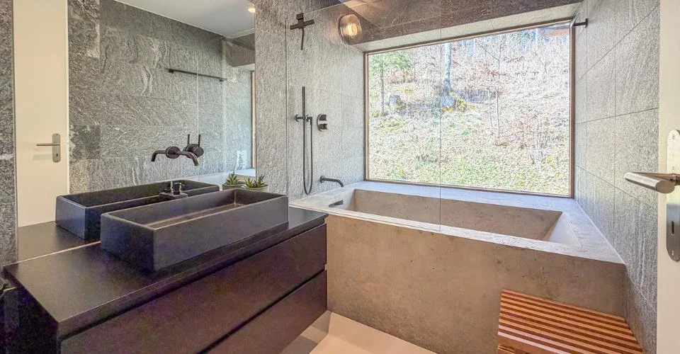 Splendide maison rénovée de 2 logements Vue dominante