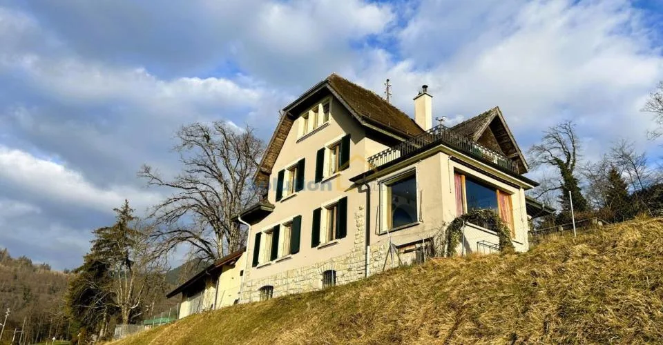 Magnifique vue, maison avec 2 logements