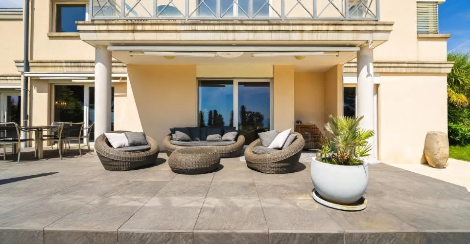 Somptueuse maison avec vue lac et piscine