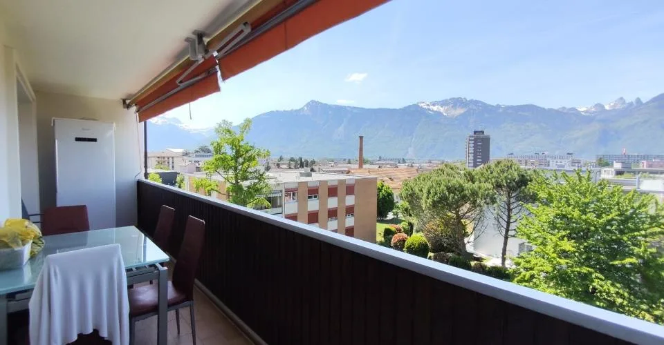 Grand appartement de 4 pièces et garage à vendre à Aigle