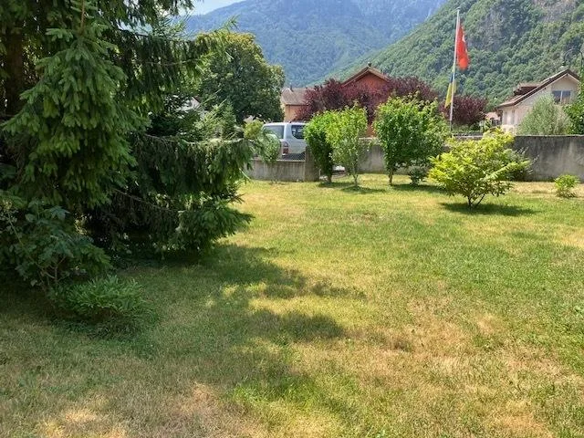 Complexe immobilier avec potentiel de création de logements à Chessel