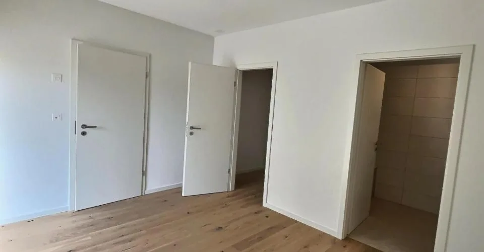 24 29 Magnifique appartement de 4.5 pièces au rez - Grande terrasse