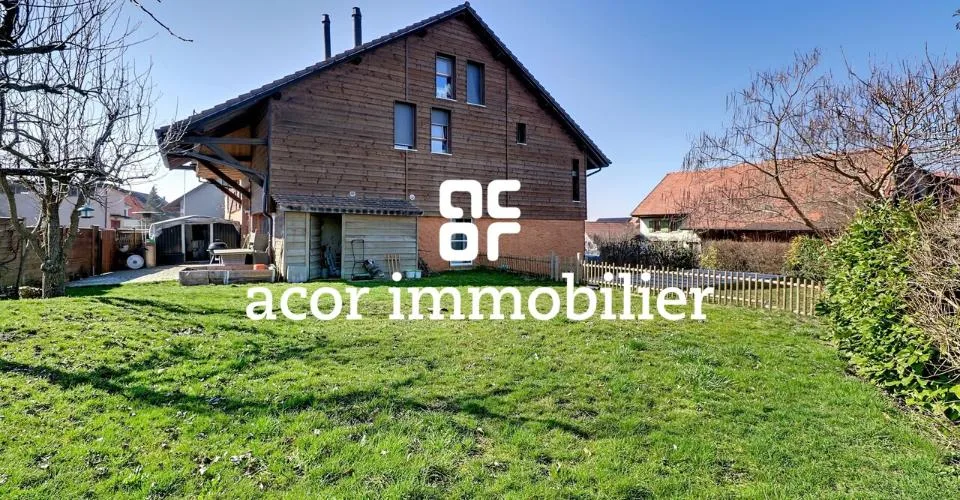 Immeuble de caractère avec jardin, piscine et revenu locatif