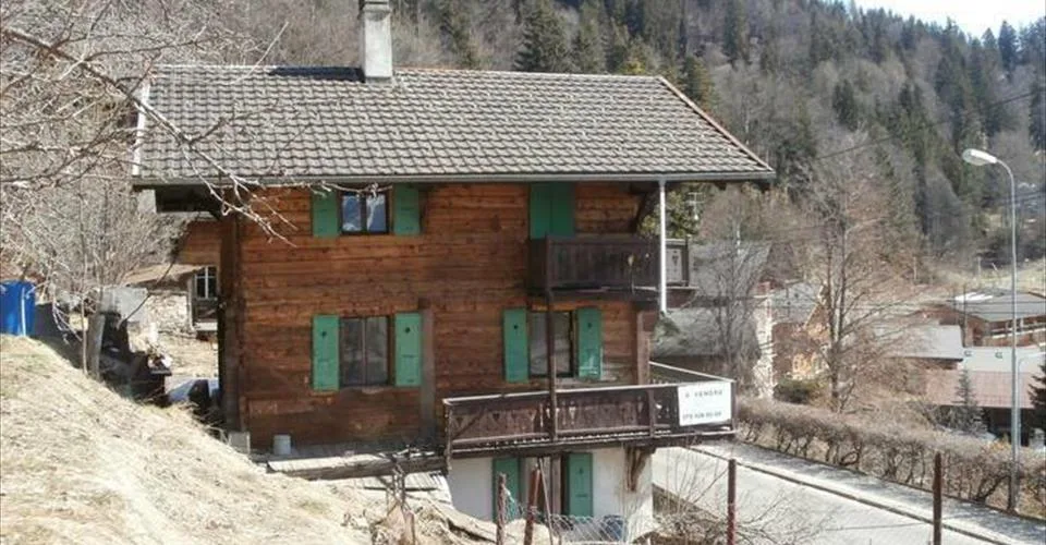 Du propriétaire : Ancien Chalet locatif à transformer à Arveyes - Villars-sur-Ollon pouvant atteindre 6 appartements