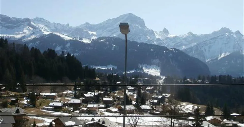 Du propriétaire : Ancien Chalet locatif à transformer à Arveyes - Villars-sur-Ollon pouvant atteindre 6 appartements