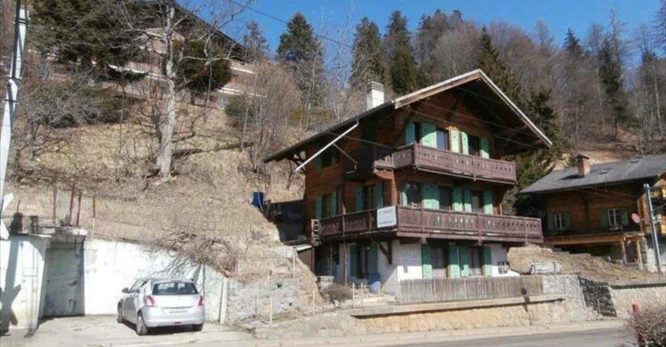 Du propriétaire : Ancien Chalet locatif à transformer à Arveyes - Villars-sur-Ollon pouvant atteindre 6 appartements