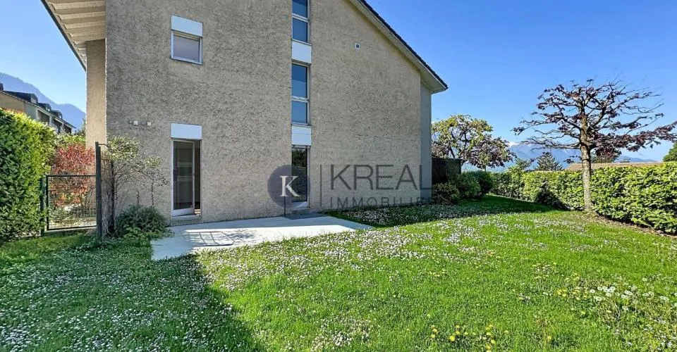 Cadre idéal à Villeneuve ? Superbe villa de 6.5 Pièces avec vue sur le lac
