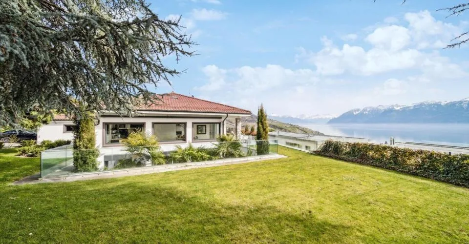 Maison de maître contemporaine avec vue panoramique exceptionnelle – foto 2 di 13