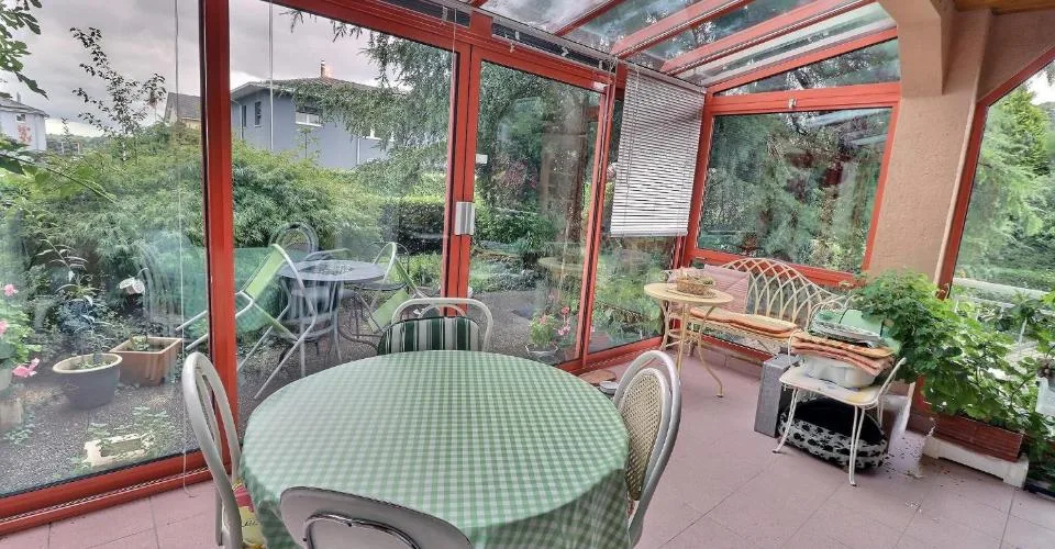 Très grande maison familiale en viager occupé sans rente